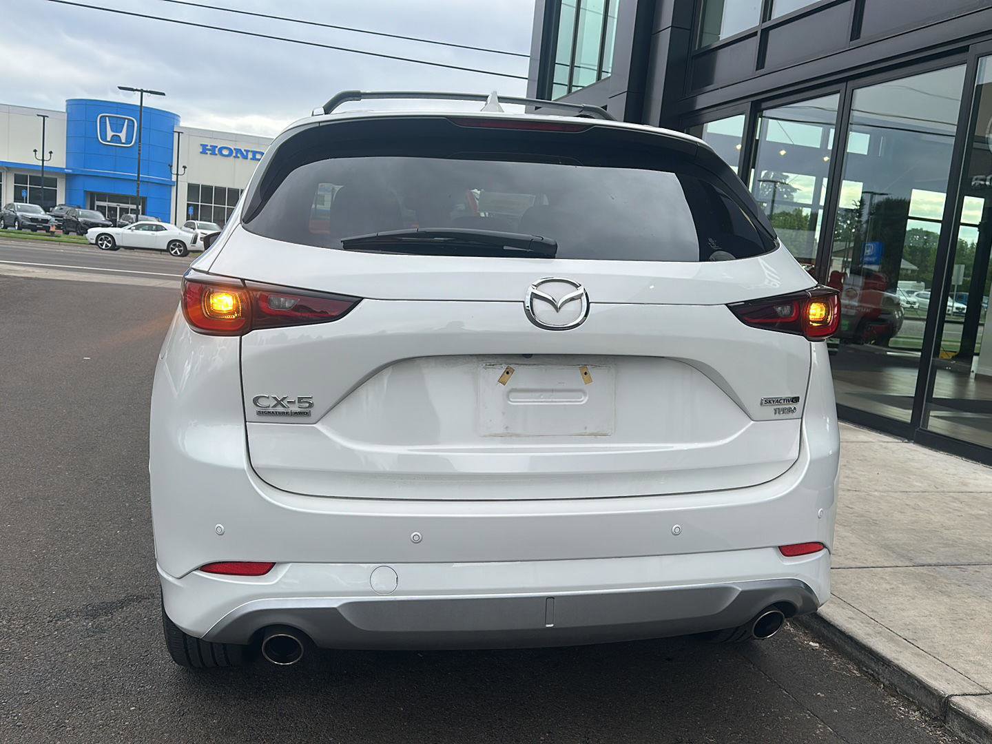 Used 2024 MAZDA CX-5 Signature AWD/4WD image 4