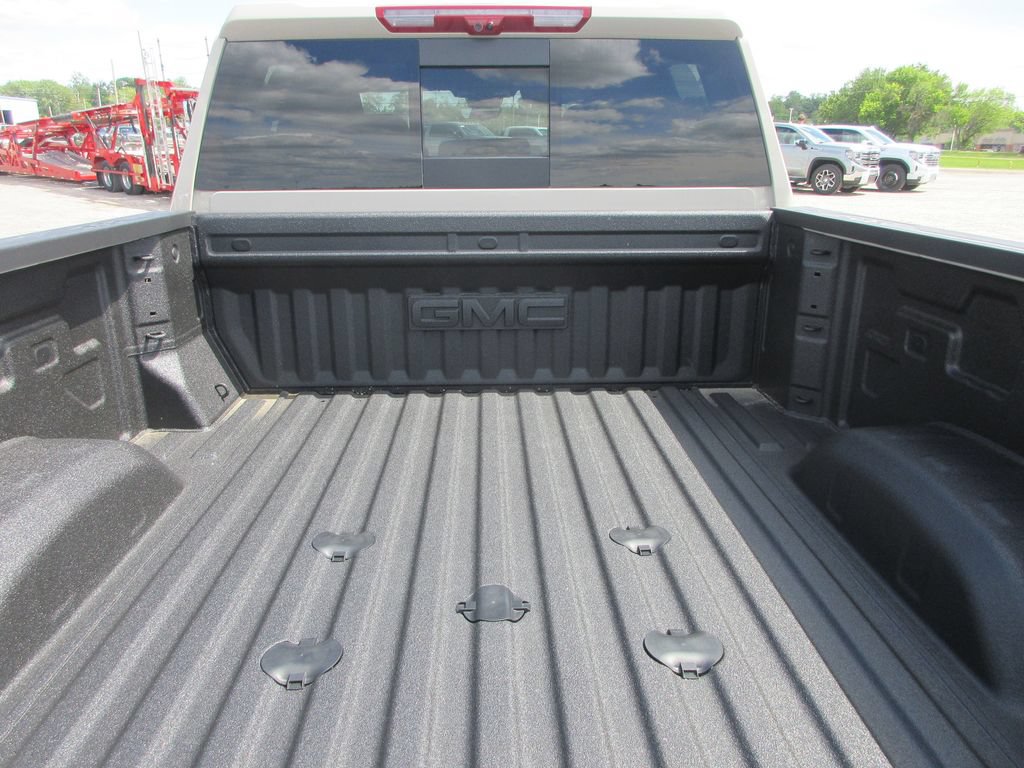 New 2026 GMC Sierra 3500 AT4 w/ AT4 Premium Plus Package AWD/4WD image 7