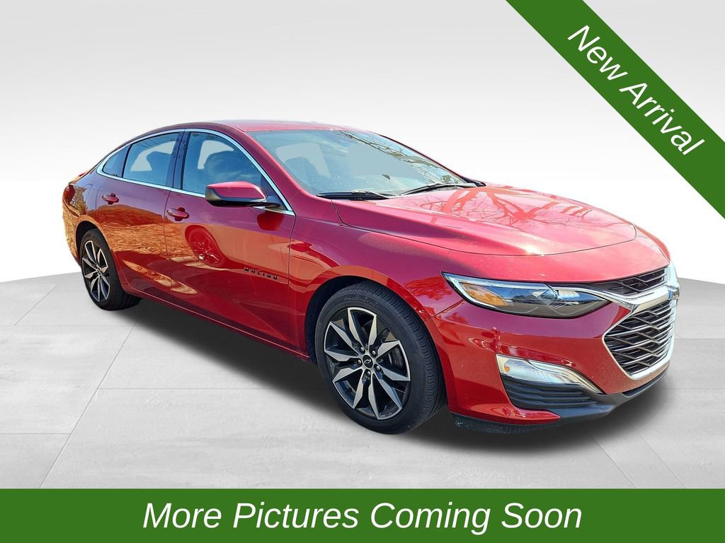 Used 2025 Chevrolet Malibu RS image 1