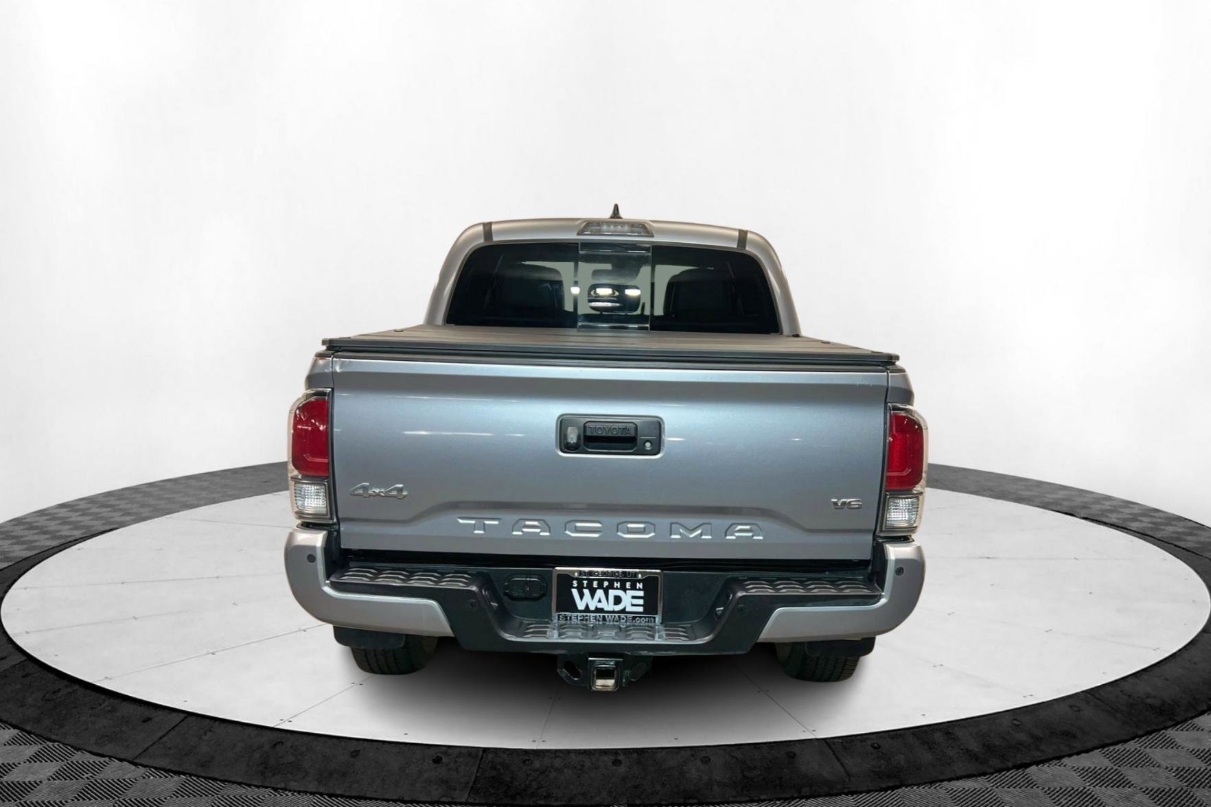 Used 2021 Toyota Tacoma Limited image 4