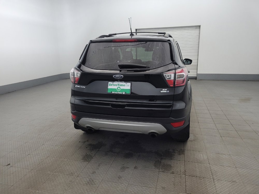 Used 2017 Ford Escape SE w/ Equipment Group 201A AWD/4WD image 7