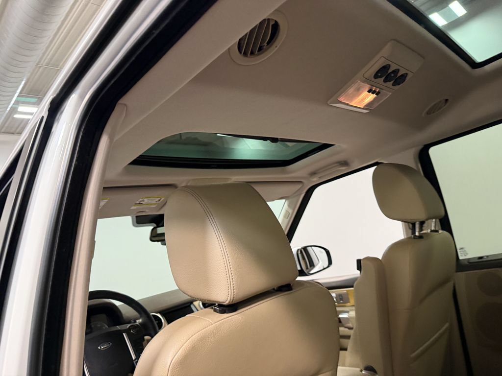 Used 2016 Land Rover LR4 HSE AWD/4WD image 51