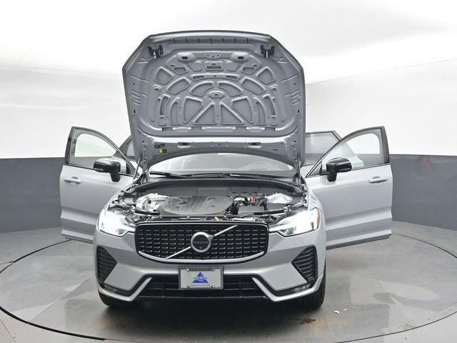Used 2024 Volvo XC60 B5 Ultimate w/ Climate Package image 55