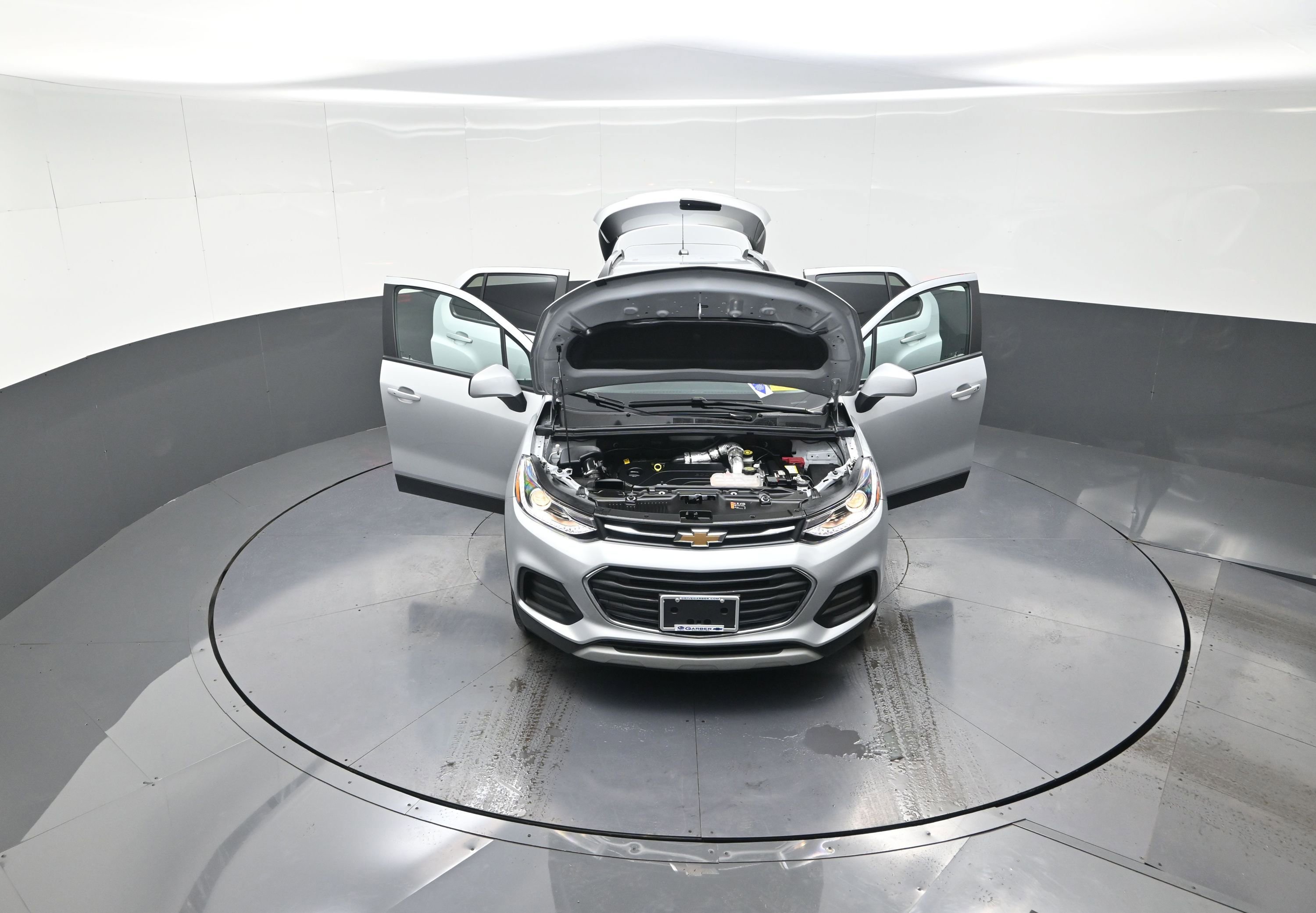 Used 2022 Chevrolet Trax LT w/ LT Convenience Package image 12