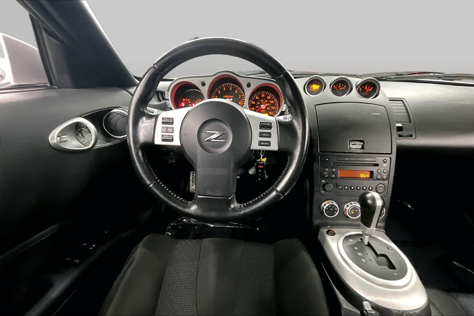 Used 2008 Nissan 350Z Enthusiast w/ Cargo Convenience Pkg RWD image 5