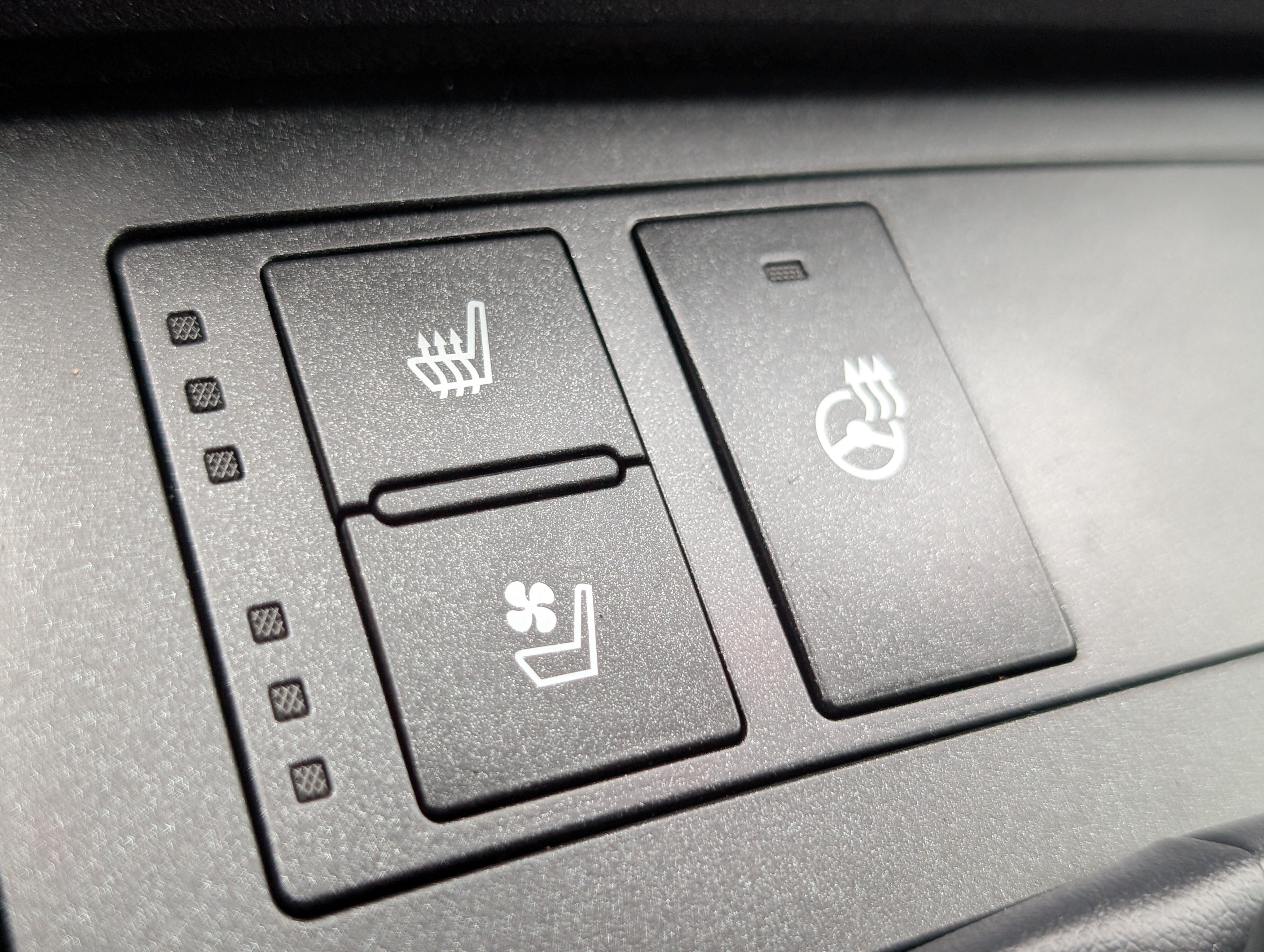 Used 2025 Lexus IS 350 F Sport w/ Navigation Package AWD/4WD image 28