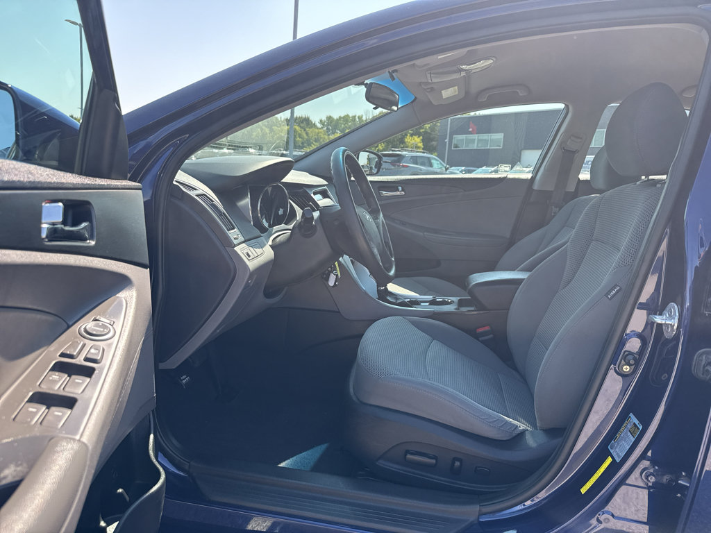 Used 2011 Hyundai Sonata GLS w/ Popular Equipment Pkg 2 FWD image 10