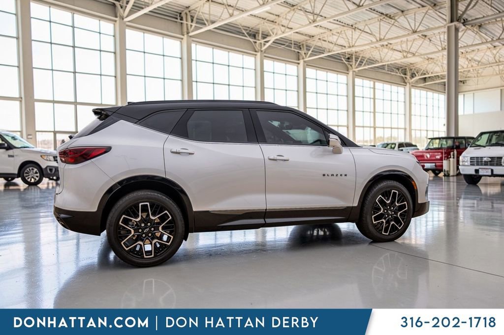 Used 2023 Chevrolet Blazer RS w/ Driver Confidence II Package image 38