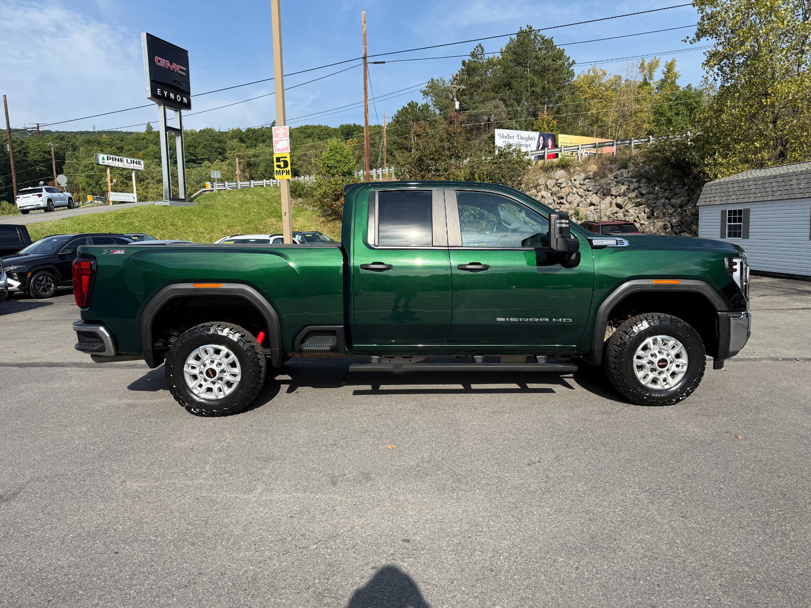 Used 2025 GMC Sierra 2500 Pro w/ Convenience Package AWD/4WD image 6