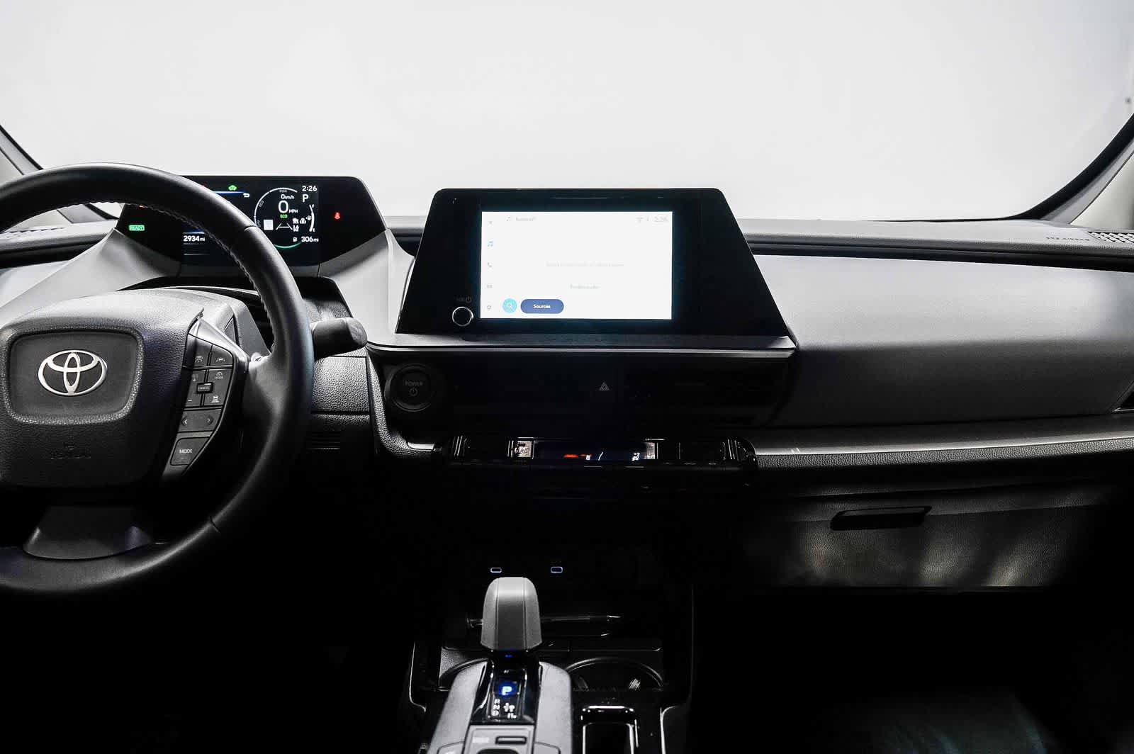 Used 2025 Toyota Prius LE FWD image 13