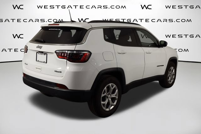 Used 2024 Jeep Compass Latitude AWD/4WD image 42