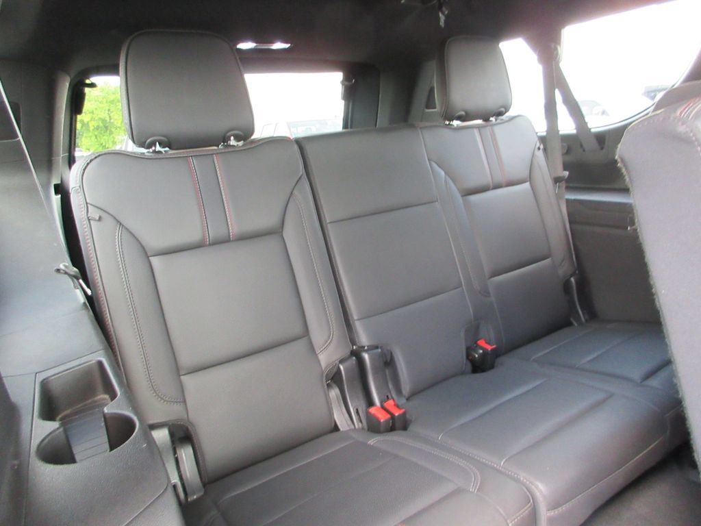 Certified 2023 Chevrolet Suburban RST AWD/4WD image 24