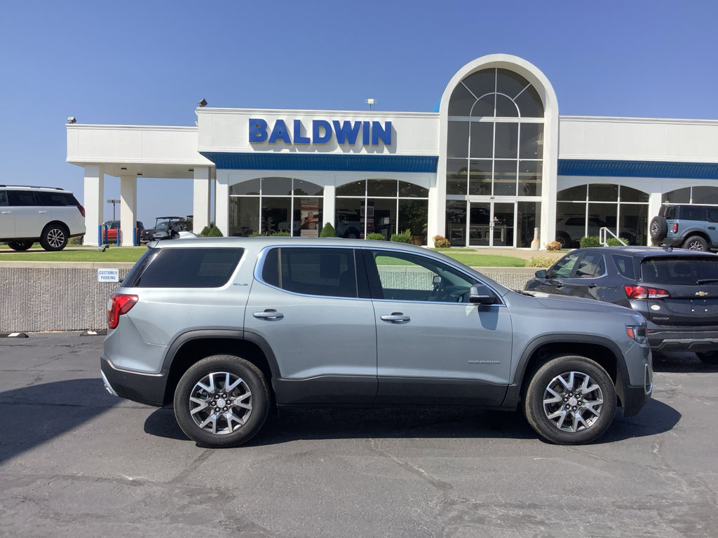 Used 2023 GMC Acadia SLE image 8