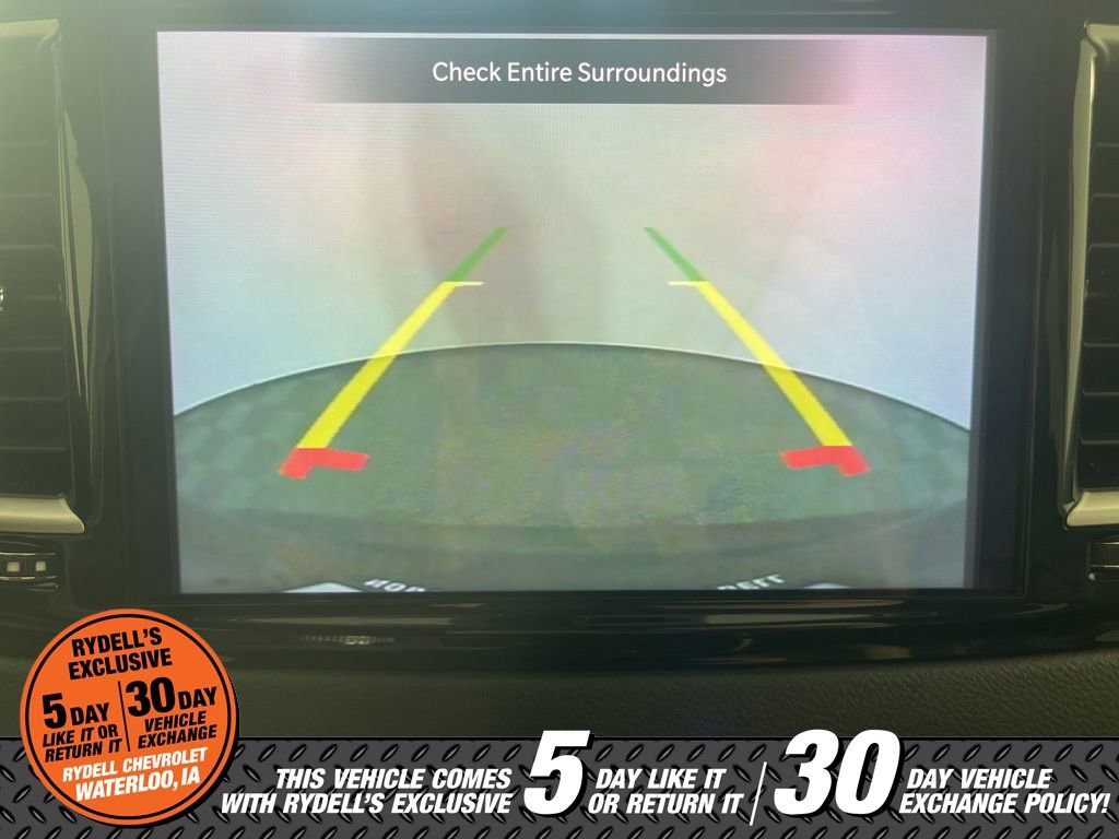 Used 2024 Chrysler Pacifica Touring-L FWD image 35