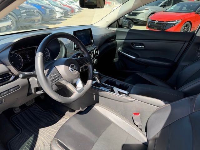 Used 2022 Nissan Sentra SR w/ SR Premium Package FWD image 10