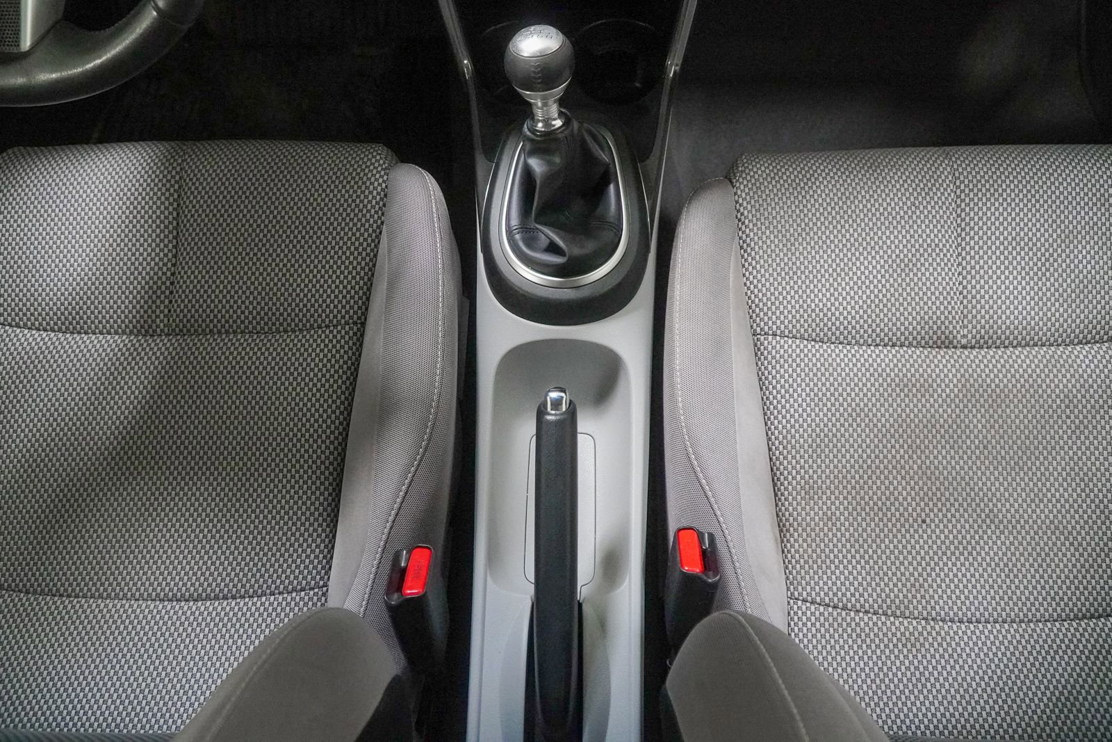 Used 2011 Honda CR-Z EX image 33