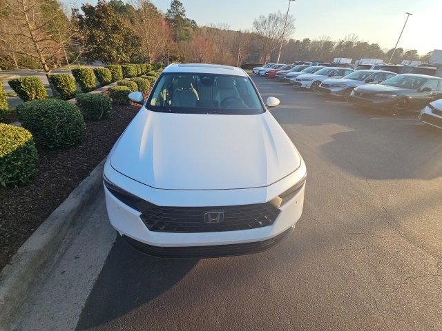 Used 2023 Honda Accord EX-L image 6