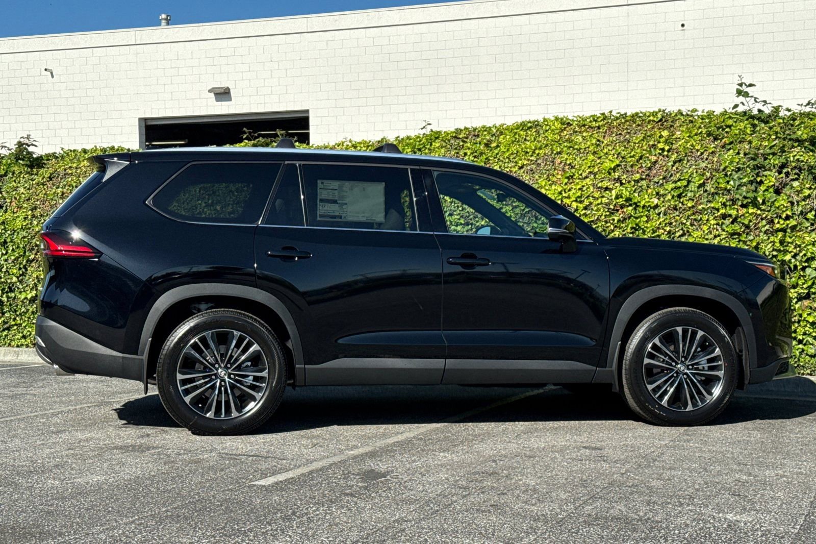 New 2026 Toyota Grand Highlander AWD Hybrid image 3