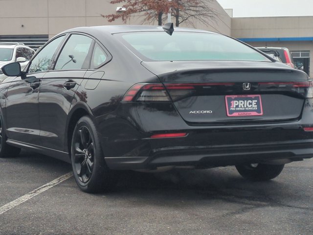 Used 2025 Honda Accord SE image 8