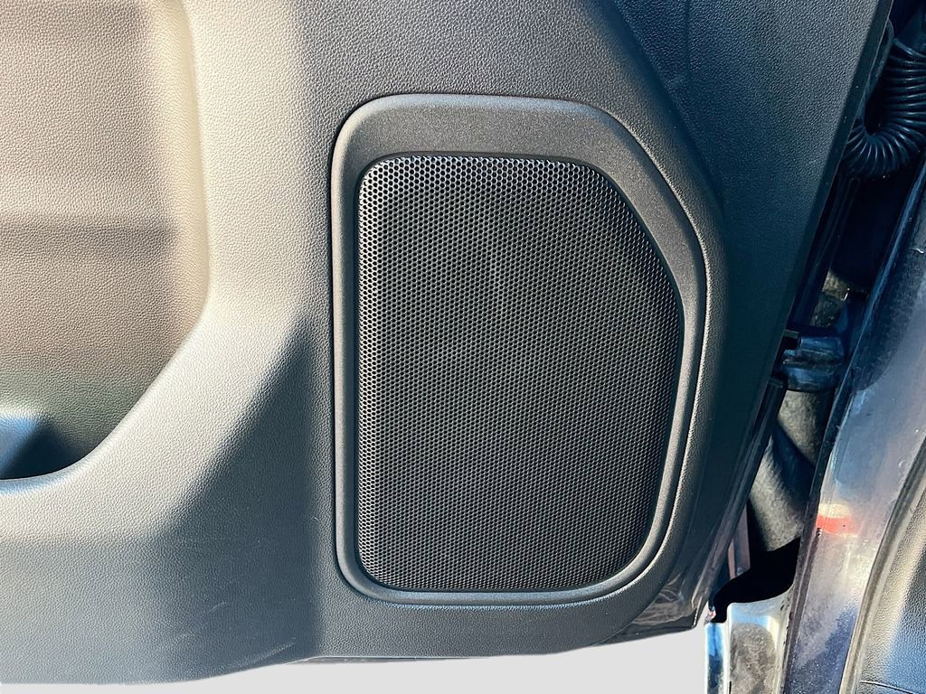 Used 2023 Chevrolet Silverado 1500 Custom Trail Boss w/ LPO, Dark Essentials Package image 18