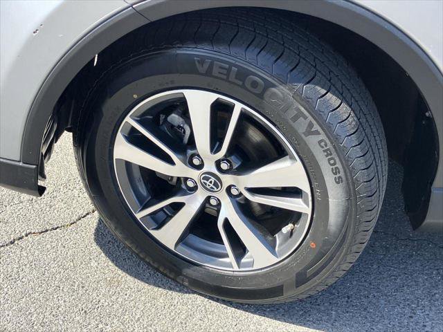 Certified 2018 Toyota RAV4 XLE FWD image 9
