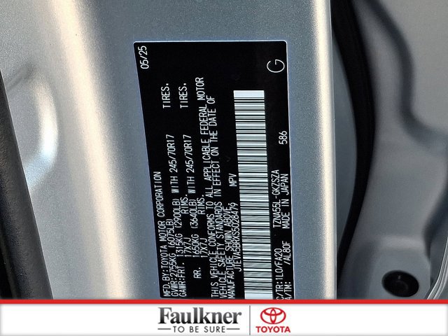 Used 2025 Toyota 4Runner SR5 AWD/4WD image 26