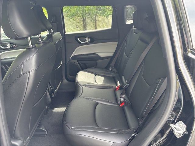 New 2025 Jeep Compass Limited image 30