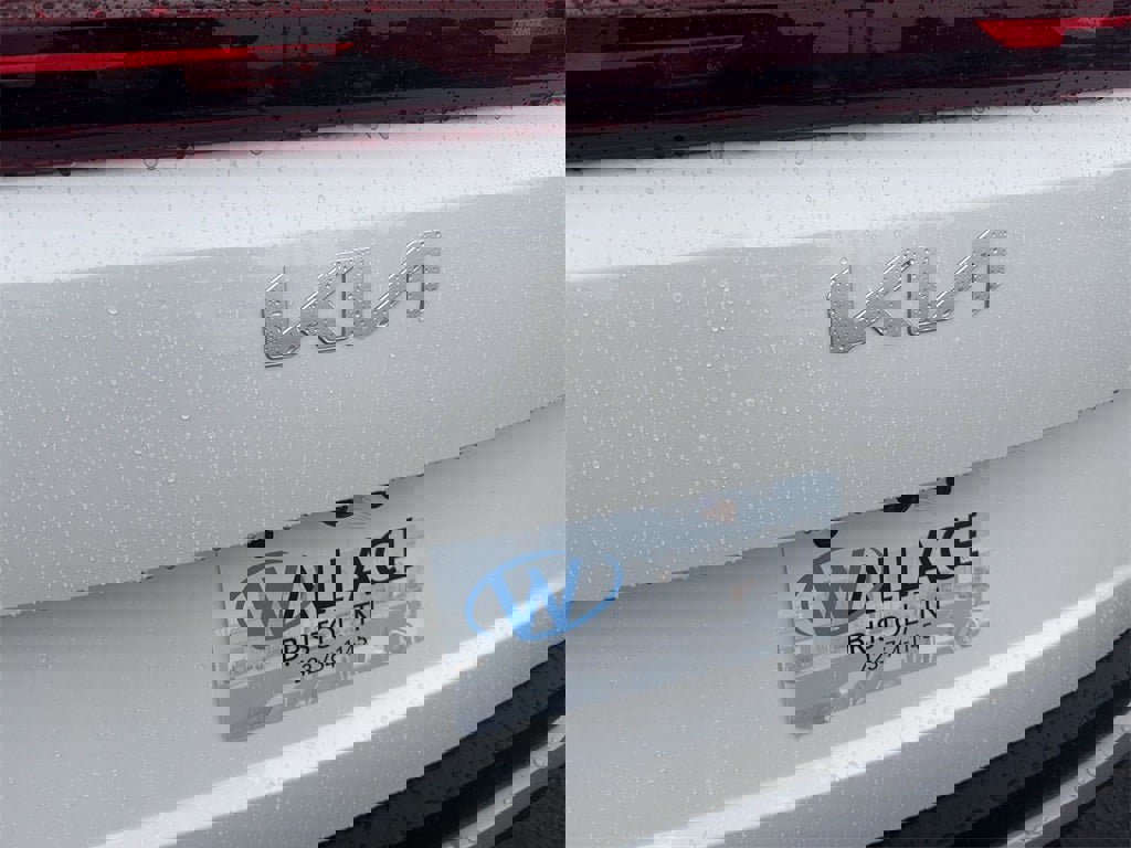 New 2026 Kia Carnival LXS image 6