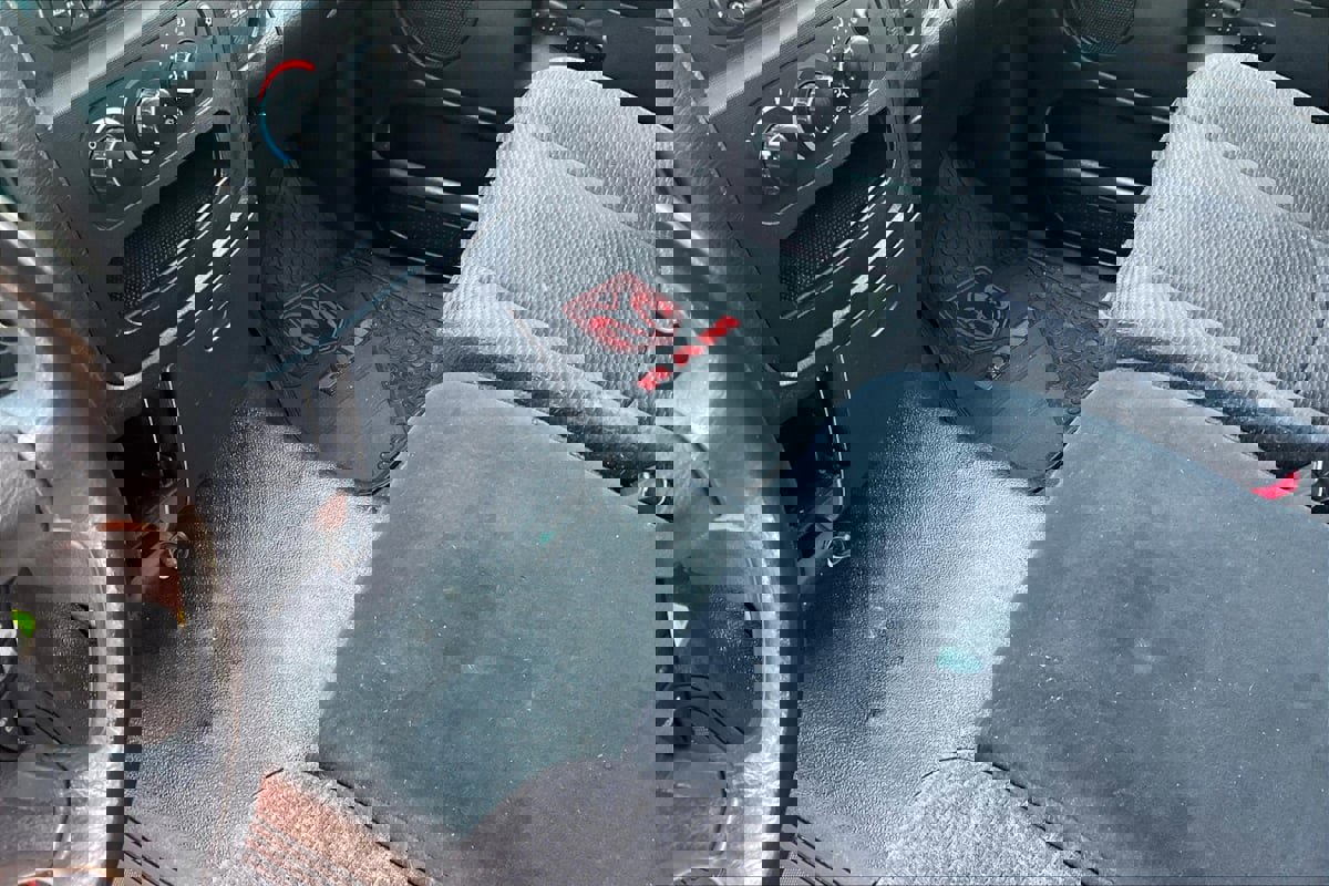 Used 2003 Dodge Ram 1500 Truck ST image 14