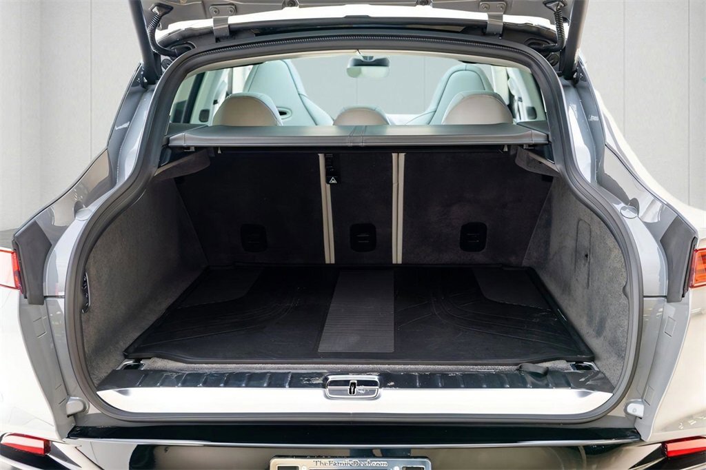 New 2025 Aston Martin DBX 707 image 10