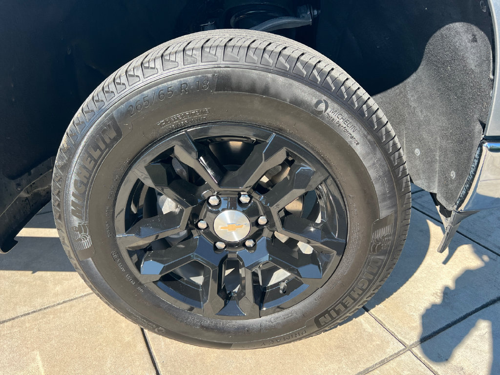 Used 2024 Chevrolet Silverado 1500 LT RWD image 5