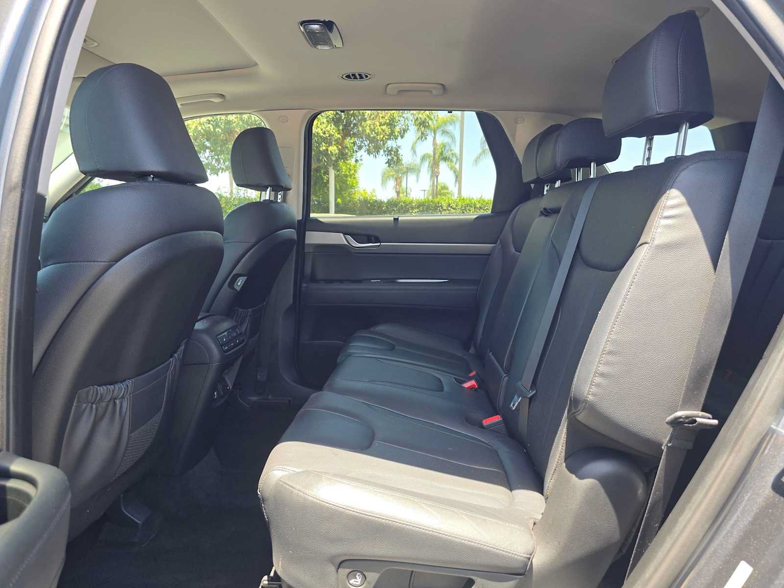 Used 2020 Hyundai Palisade SEL FWD image 18