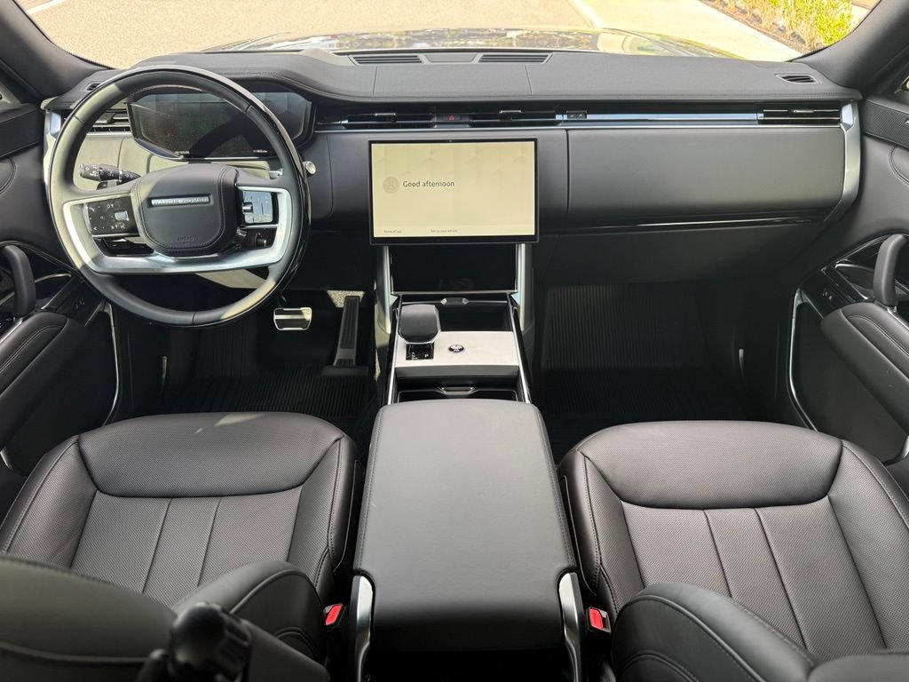 Used 2026 Land Rover Range Rover Long Wheelbase SE AWD/4WD image 7