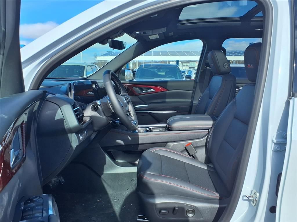 New 2026 Chevrolet Traverse Z71 w/ Driver Confidence Package image 12