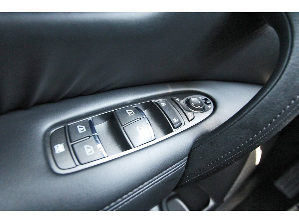 Used 2023 Nissan Armada SV w/ Cargo Package RWD image 12