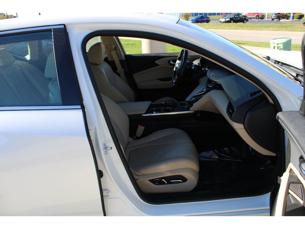 Used 2023 Acura TLX w/ Technology Package image 14
