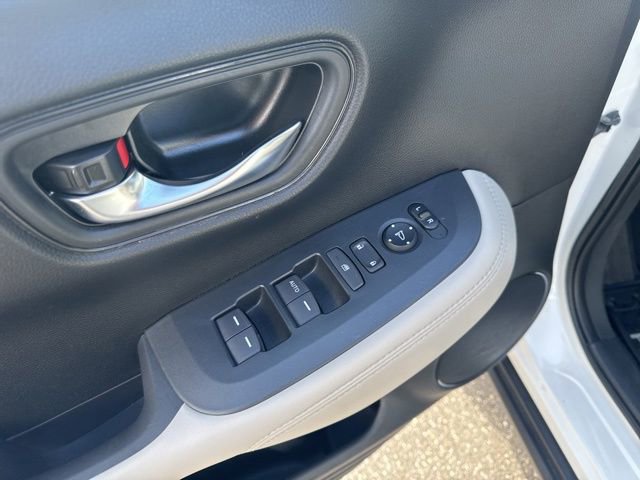 Used 2023 Honda HR-V LX image 22
