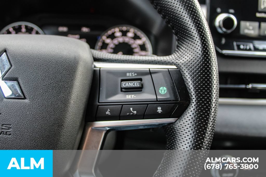 Used 2024 Mitsubishi Outlander SE FWD image 24