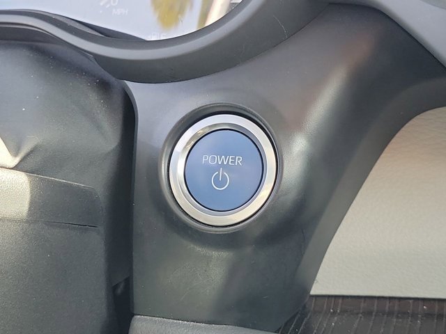 Used 2021 Toyota Sienna LE image 33