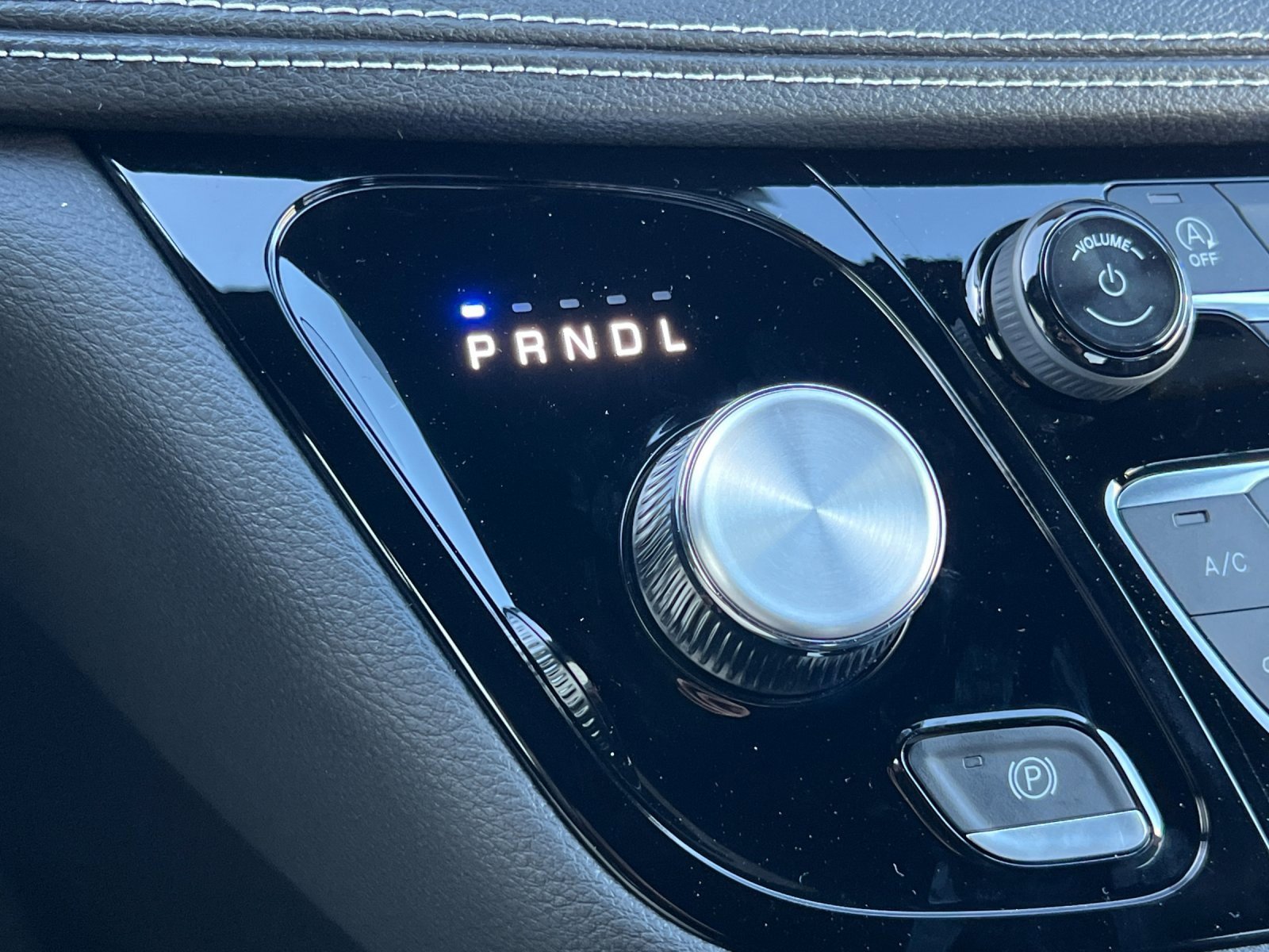 New 2026 Chrysler Pacifica Select image 22