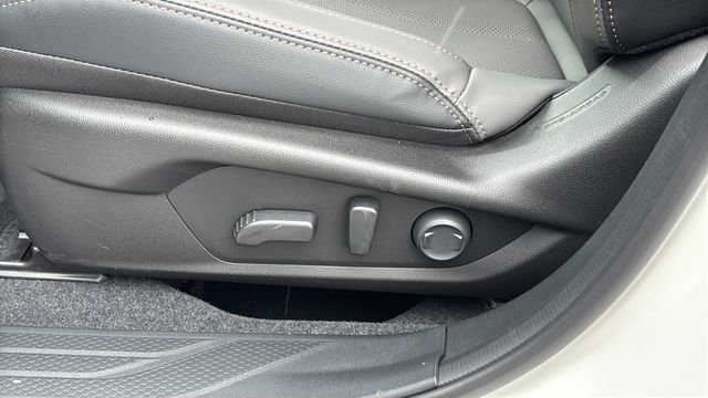 New 2026 Subaru Outback Limited XT image 32