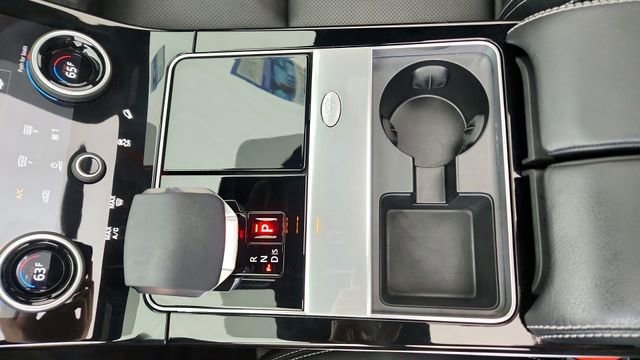 Used 2021 Land Rover Range Rover Velar R-Dynamic S image 55