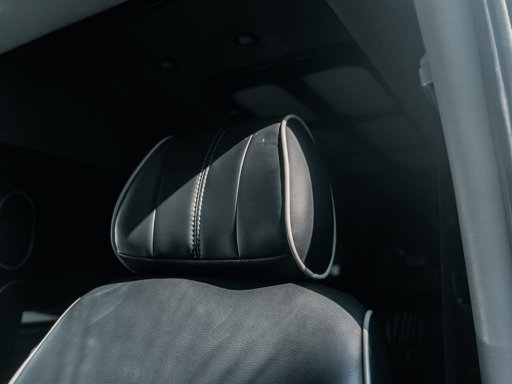 Used 2018 Mercedes-Benz Sprinter 3500 image 53