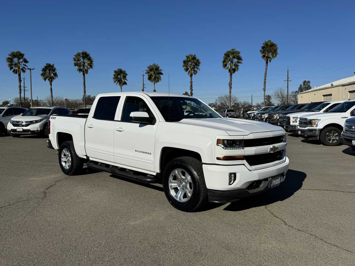 Used 2018 Chevrolet Silverado 1500 LT w/ All Star Edition AWD/4WD image 2