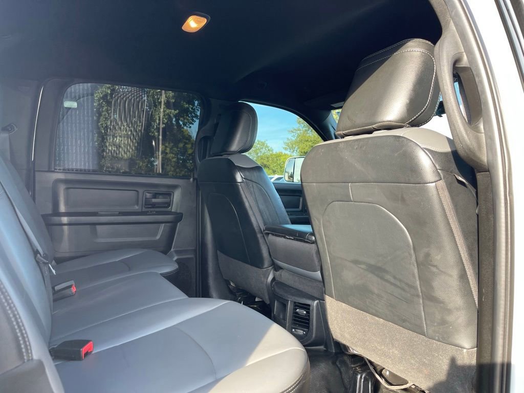 Used 2022 RAM 2500 Tradesman w/ Chrome Appearance Group AWD/4WD image 28