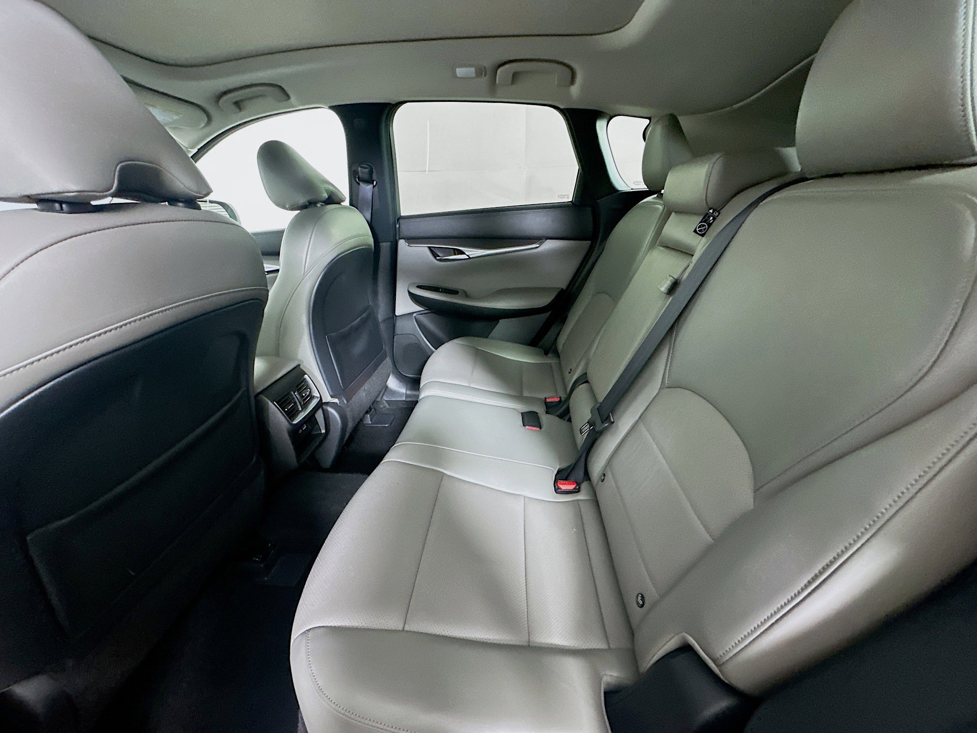 Used 2023 INFINITI QX50 Luxe FWD image 27