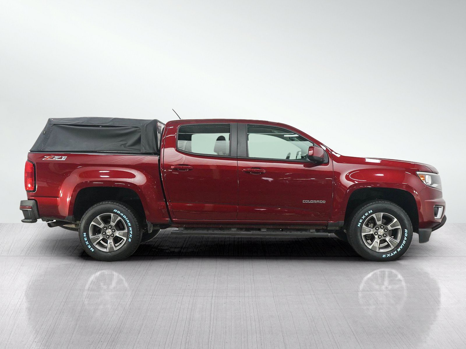 Used 2018 Chevrolet Colorado Z71 AWD/4WD image 6
