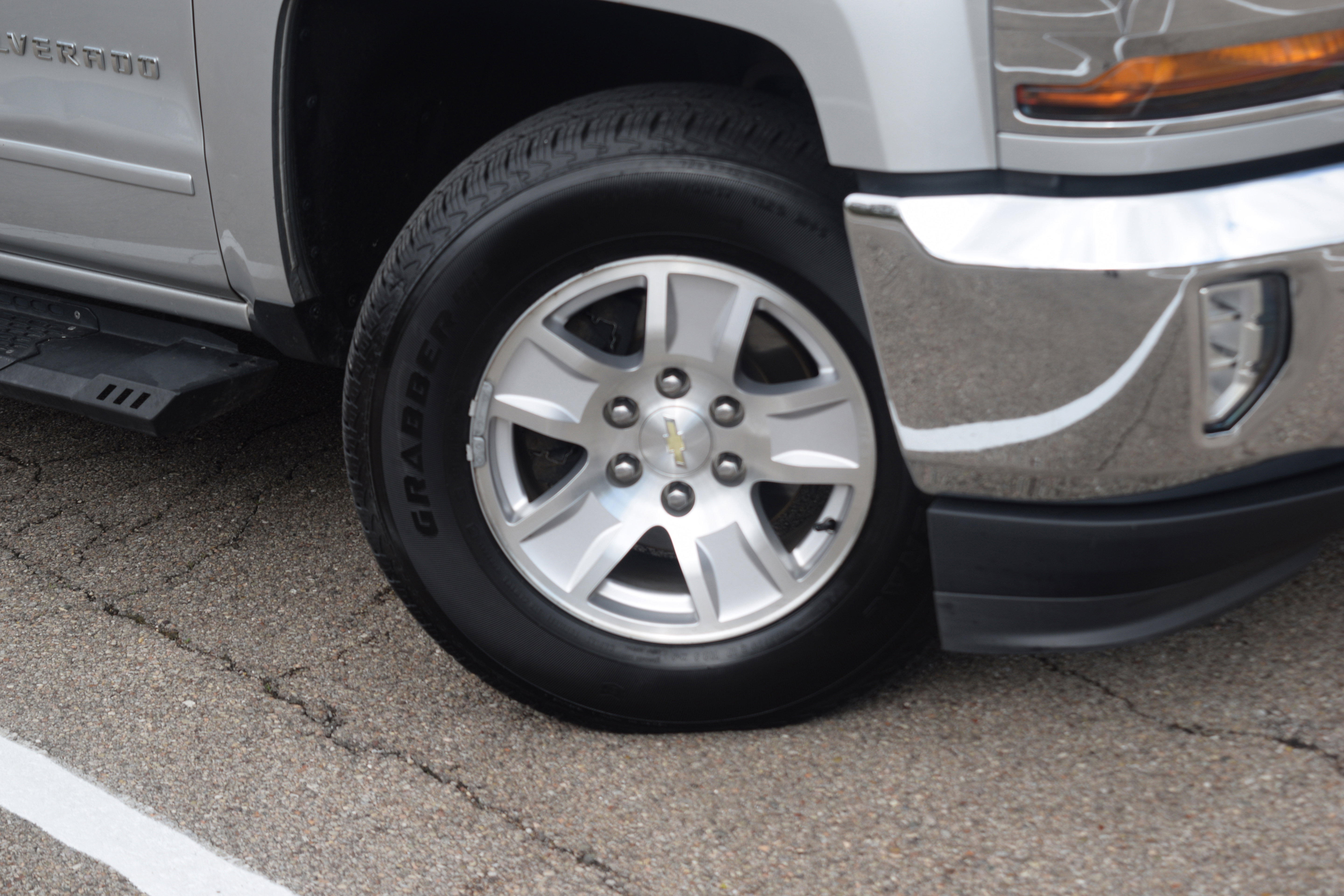 Used 2018 Chevrolet Silverado 1500 LT w/ All Star Edition AWD/4WD image 29