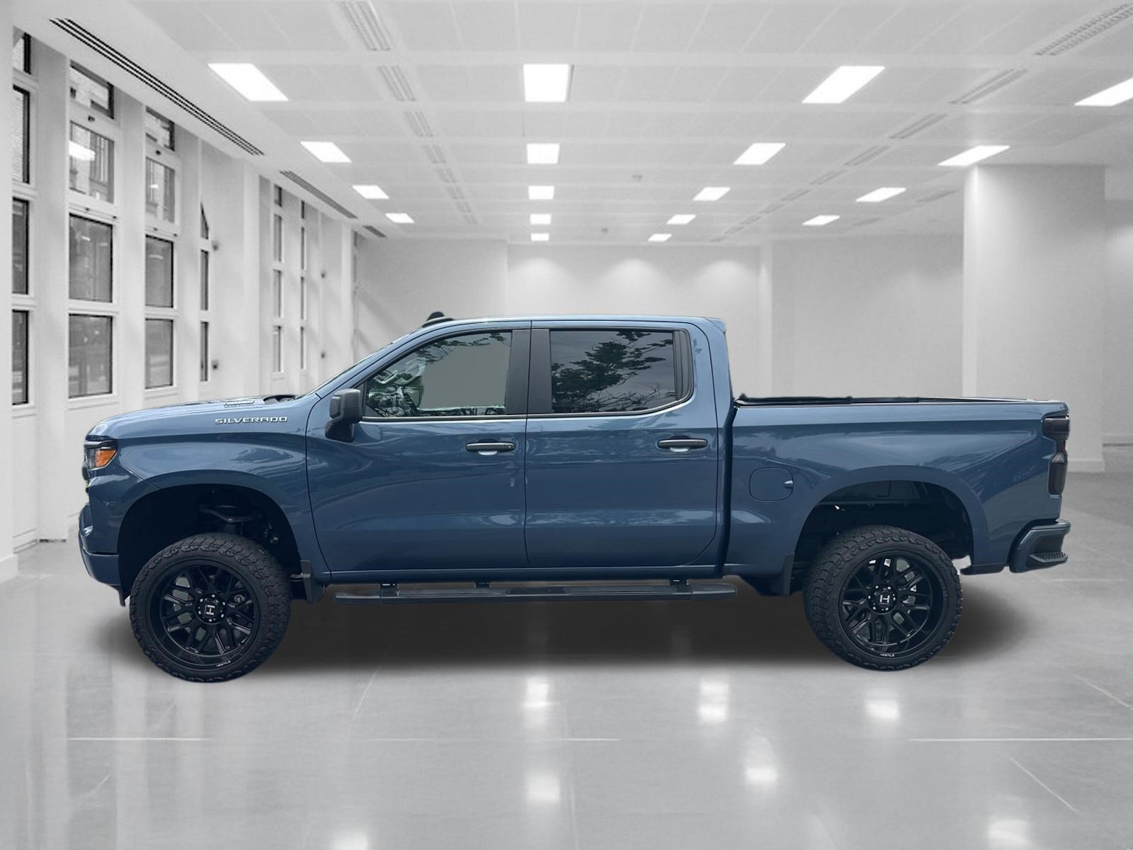 Used 2024 Chevrolet Silverado 1500 Custom RWD image 8