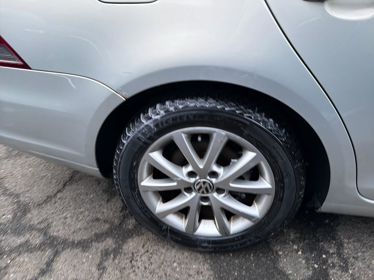 Used 2011 Volkswagen Jetta SE image 5